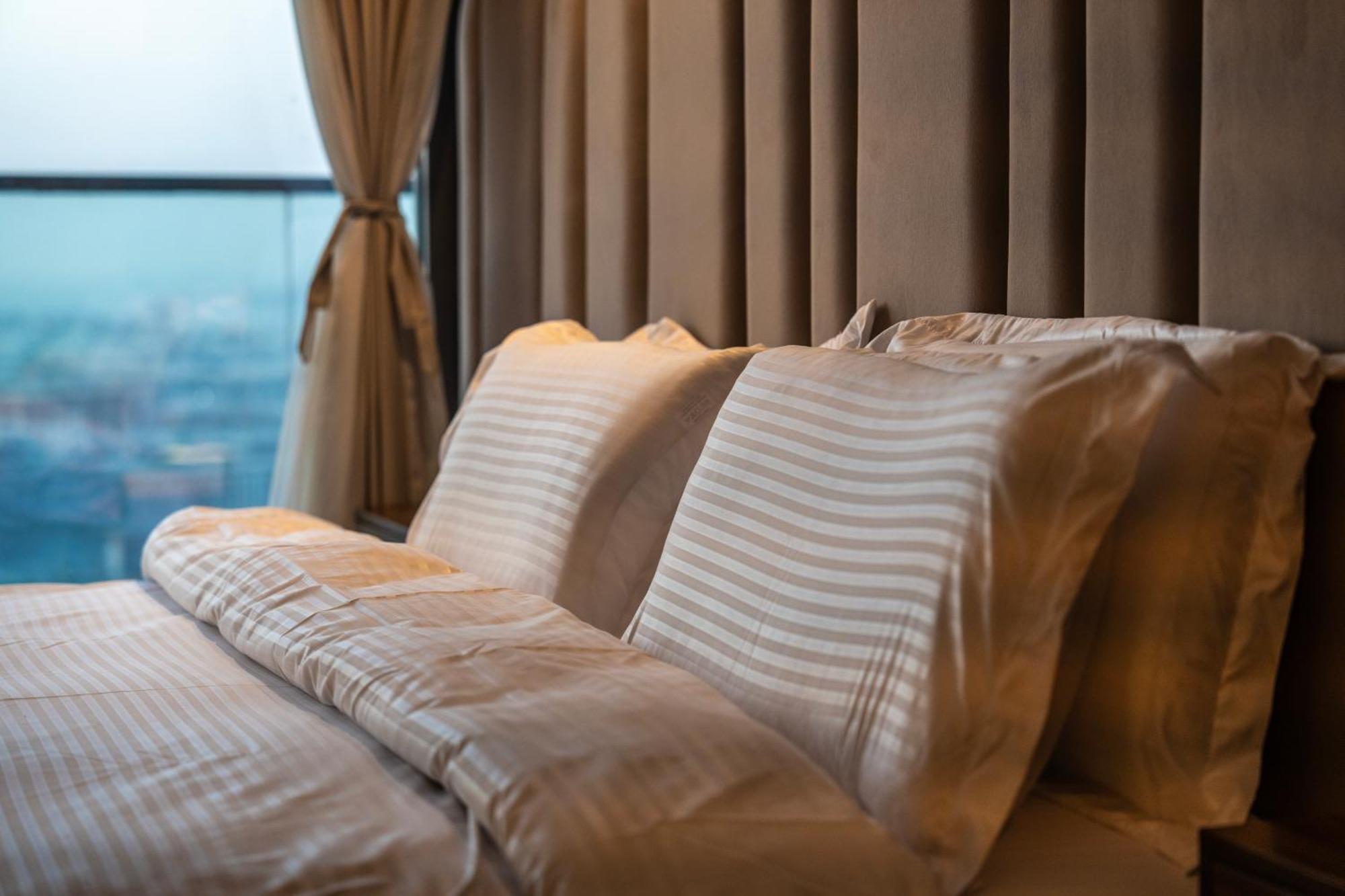 Hausreserv At Paramount Midtown - Infinity Pool With Burj Khalifa View - Luxury Dubai